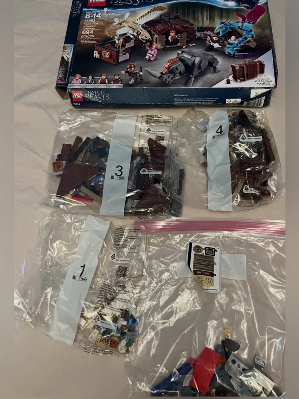 Lego Fantastic Beasts Newt's Case of Magical Creatures 75952